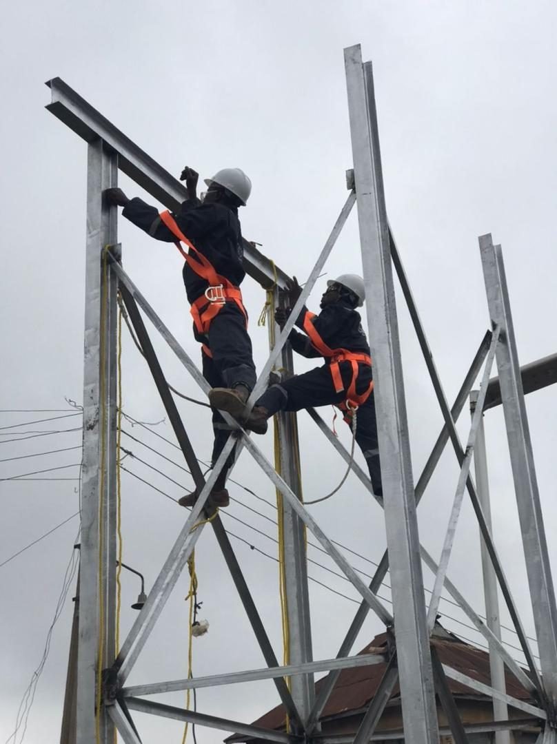Erecting a tank tower